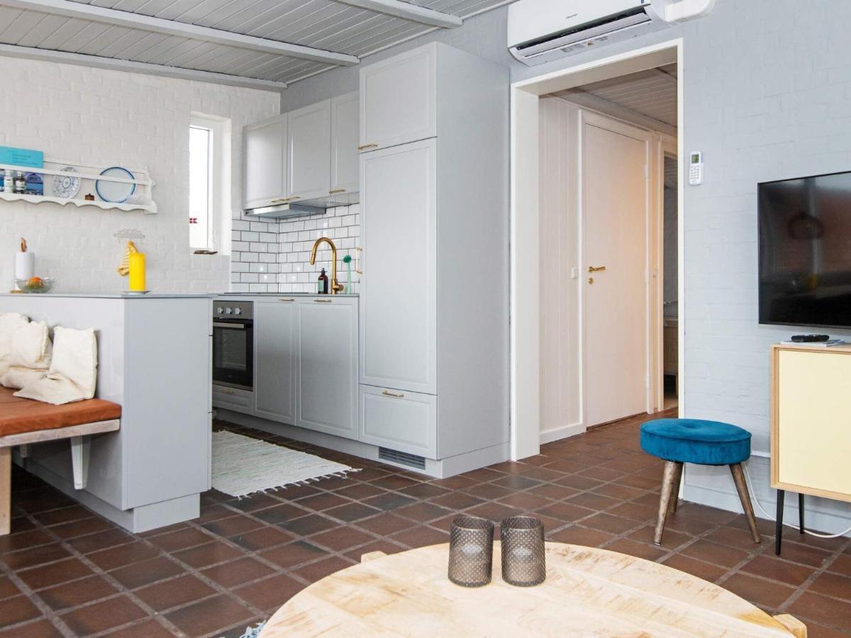 5 Person Holiday Home In Henne Henne Strand Exterior photo