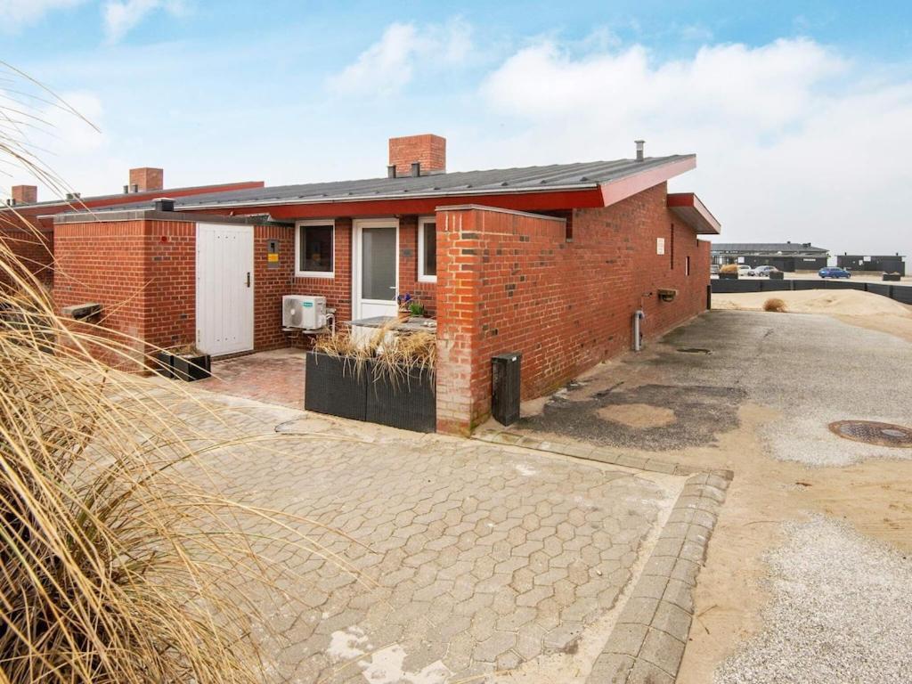 5 Person Holiday Home In Henne Henne Strand Exterior photo